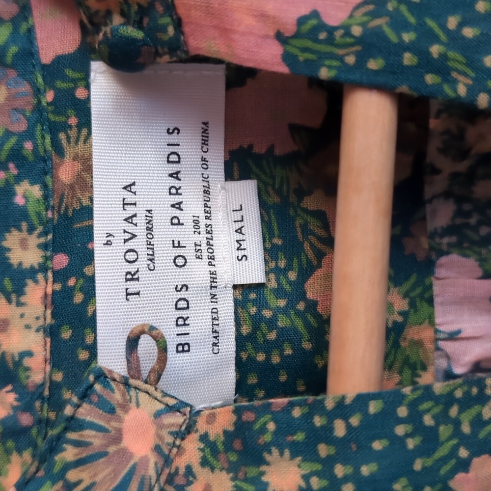NWOT Trovata Bailey Blouse Woodbine Cluster - S - Picture 2 of 3